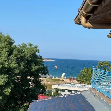 Gradina Garden B33 Черноморец