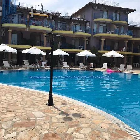 Gradina Garden B33 * تشيرنوموريتس