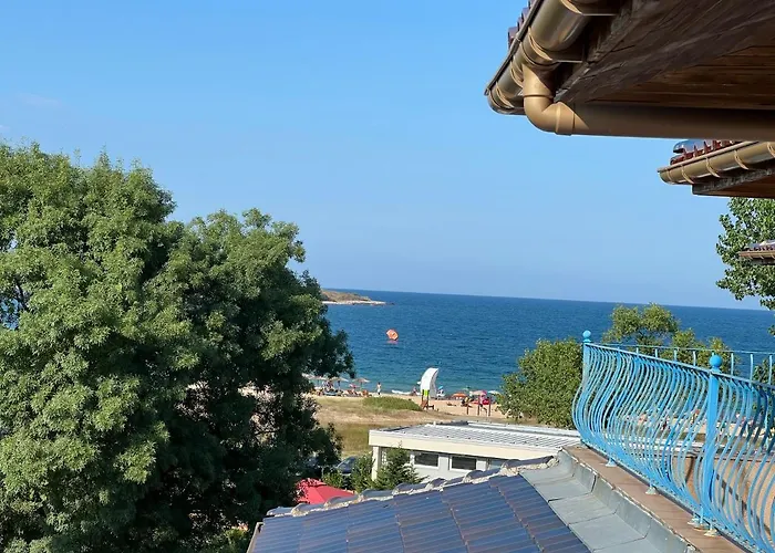 Gradina Garden B33 Черноморец