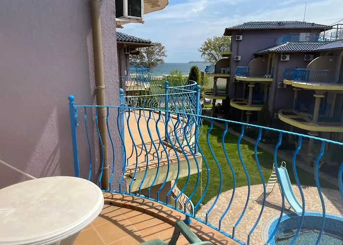 Gradina Garden B33 Черноморец