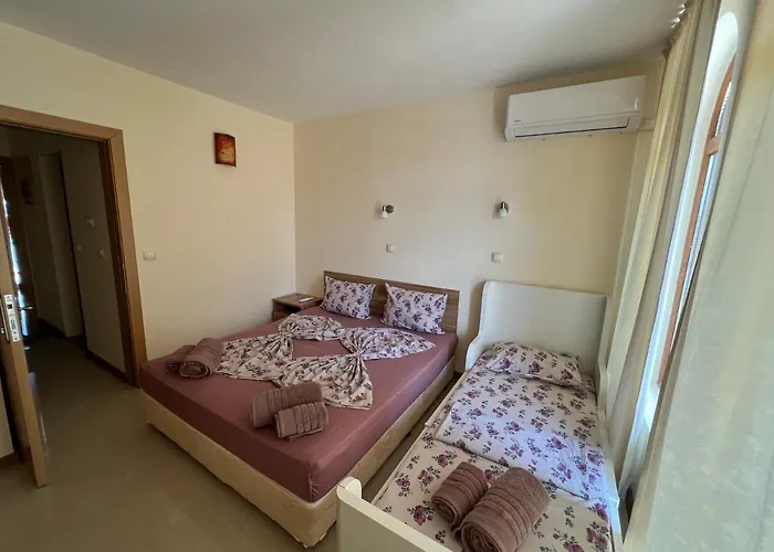 Gradina Garden B33 Апартамент *